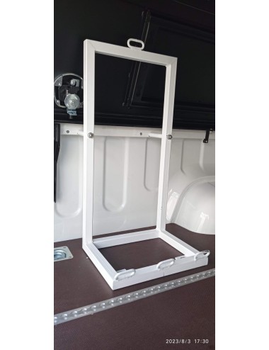 Support de roue de secours sur-mesure dans benne (neuf)