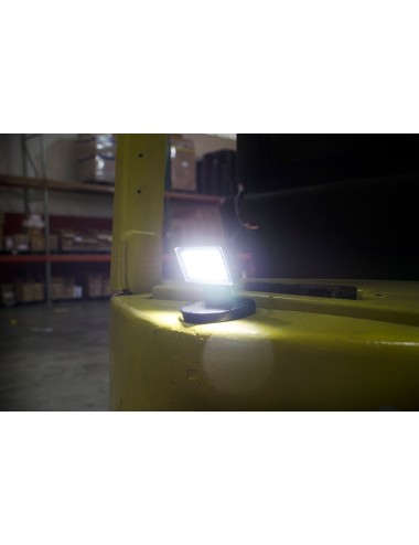 Phare de travail rectangulaire 32 leds rouge Vision X (neuf)