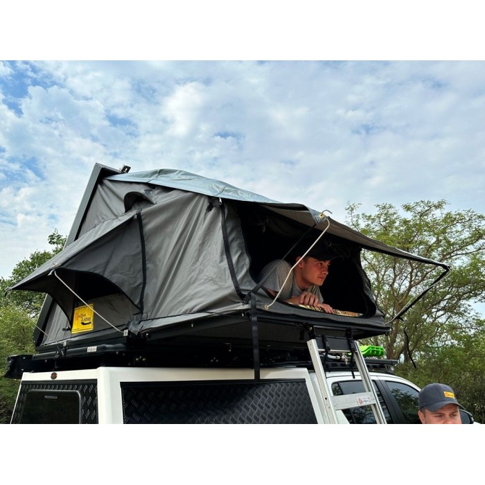 Tente de toit Eezi Awn Sabre (neuf)